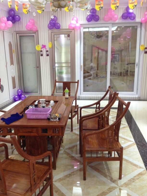“携手同行，共创辉煌” 热烈庆祝赫章富轩专卖店隆重开业